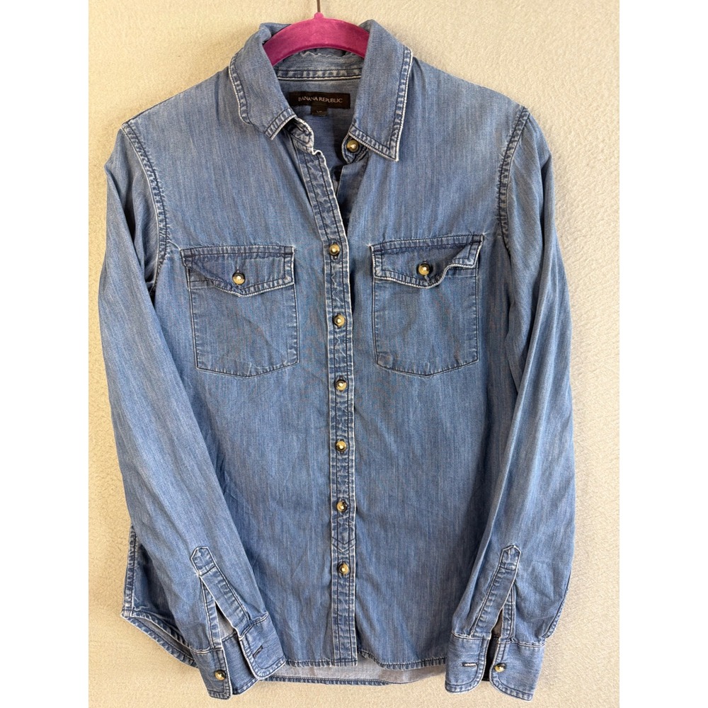 Banana Republic Womens Denim Button Down Shirt Medium Wash Blue Long Sleeve XS